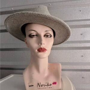 Stylish Gray Felt Hat by Noriko Collection